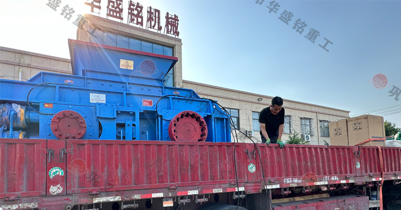 華盛銘廠家的對輥制砂機怎么樣？市場價一臺多少錢？