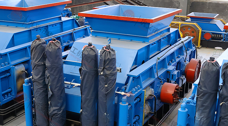 液壓輥式制砂機(jī)廠家 液壓輥式制砂機(jī)廠家